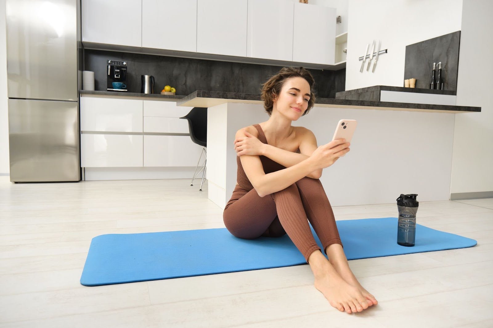 Sweat It Out Indoors: Smart Home Weight Loss Tips!